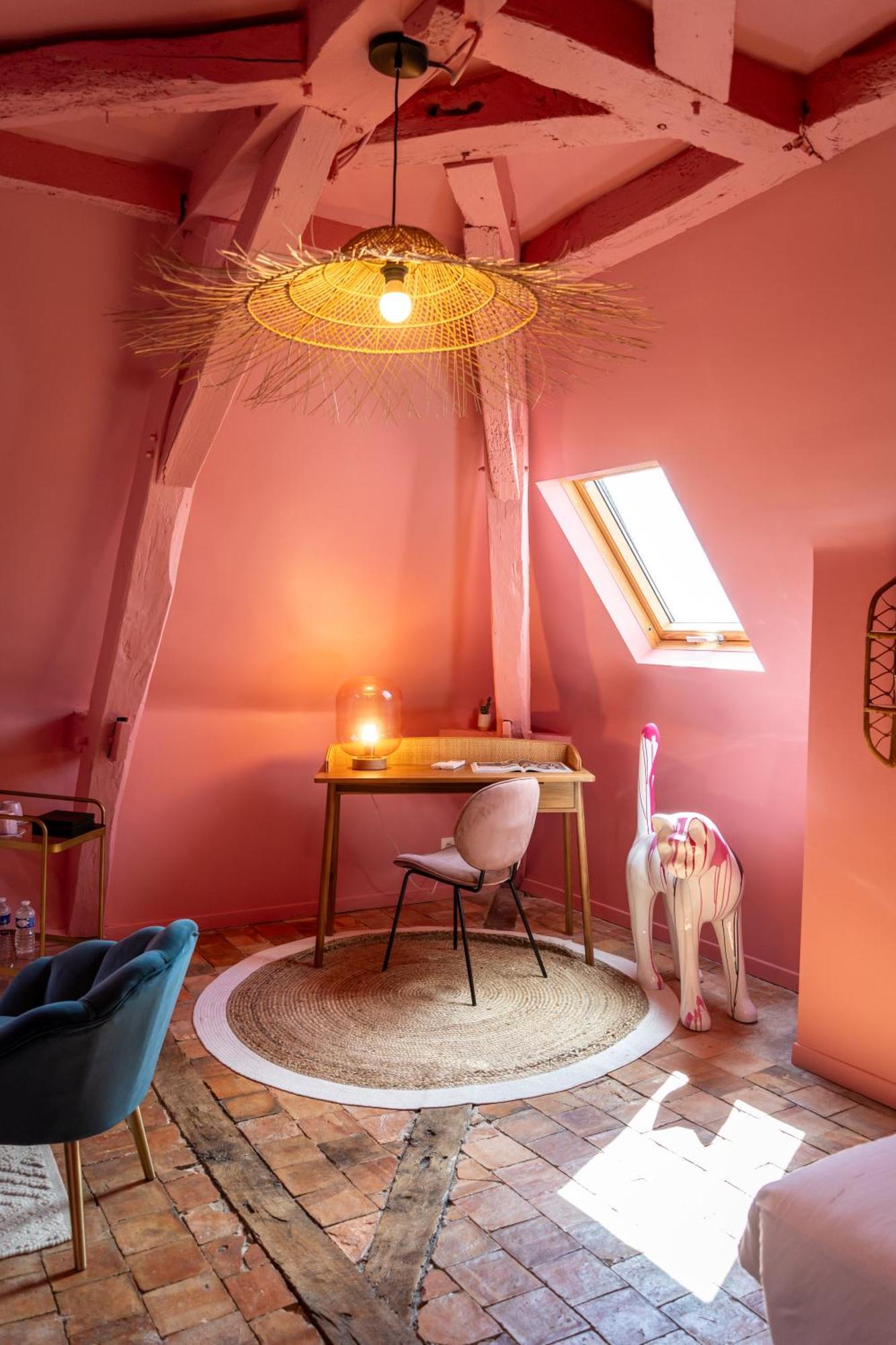 Casa Mila & Spa - Maison D'Hotes Raffinee Vue Loire, Spa & Piscine Saint-Mathurin  Стая снимка