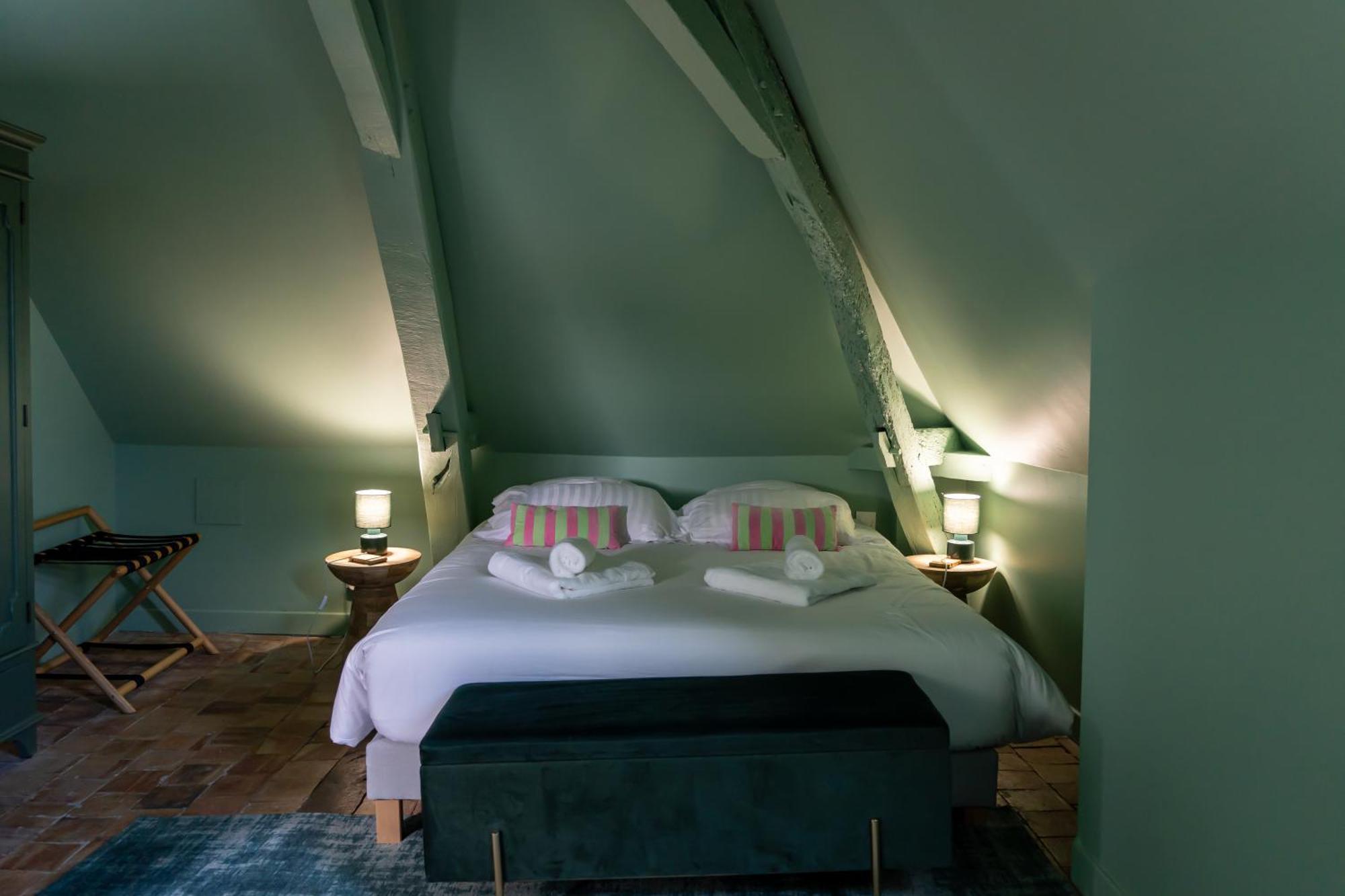 Casa Mila & Spa - Maison D'Hotes Raffinee Vue Loire, Spa & Piscine Saint-Mathurin  Екстериор снимка